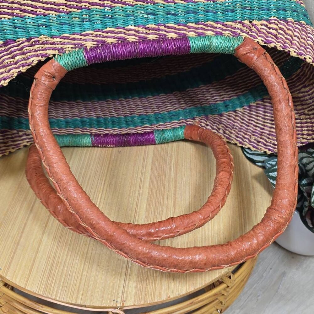 Large Handwoven Bolga Farmers Market Basket | Fair Trade Woven Tote - Picture 13 of 13